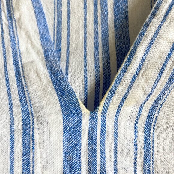 ✨SUMMER SALE✨ V-Neck Striped Beach Cover Up – Medium - Picture 5 of 5